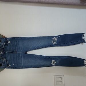 Abercrombie The Super Skinny Ankle High Rise jeans